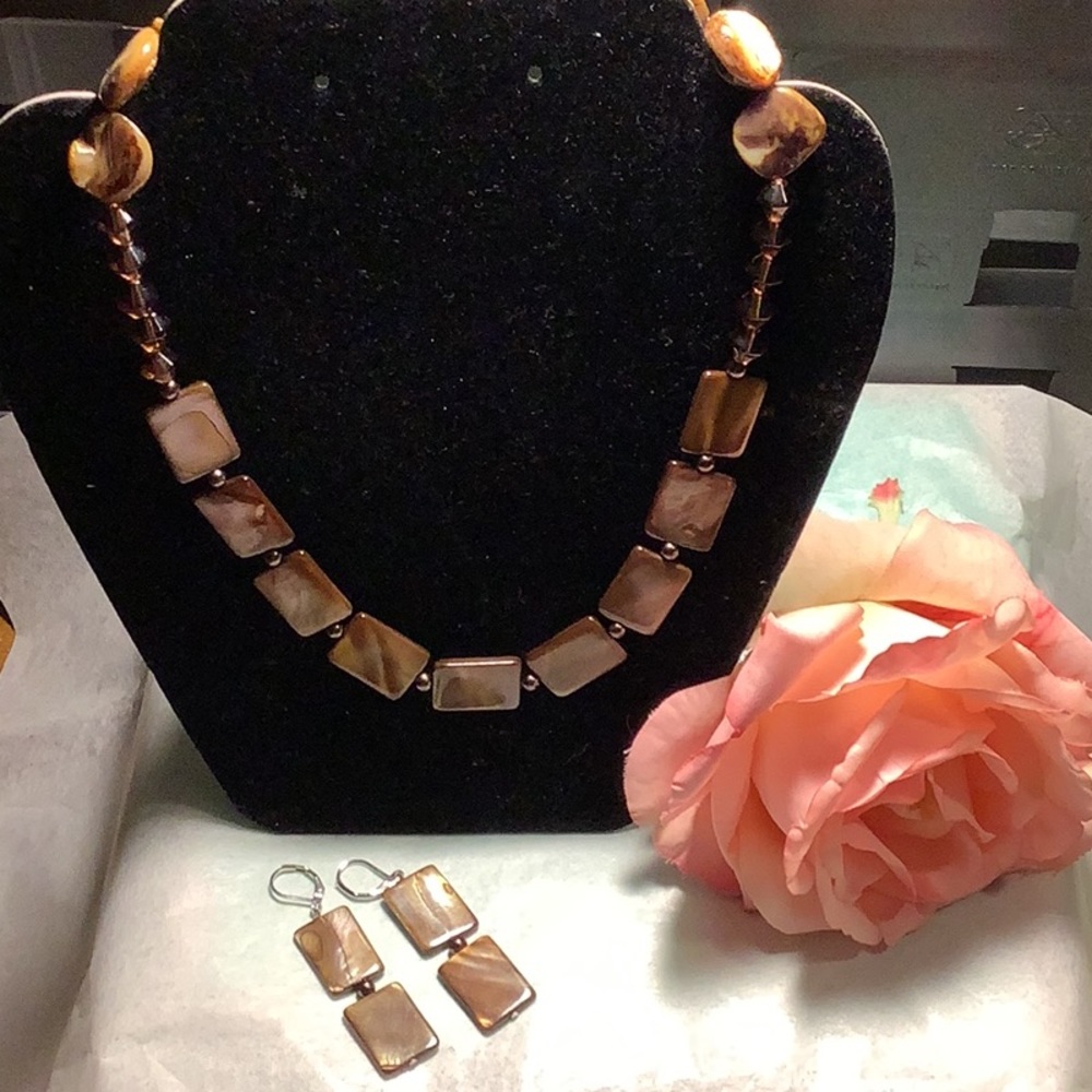 Handmade earring and necklace set